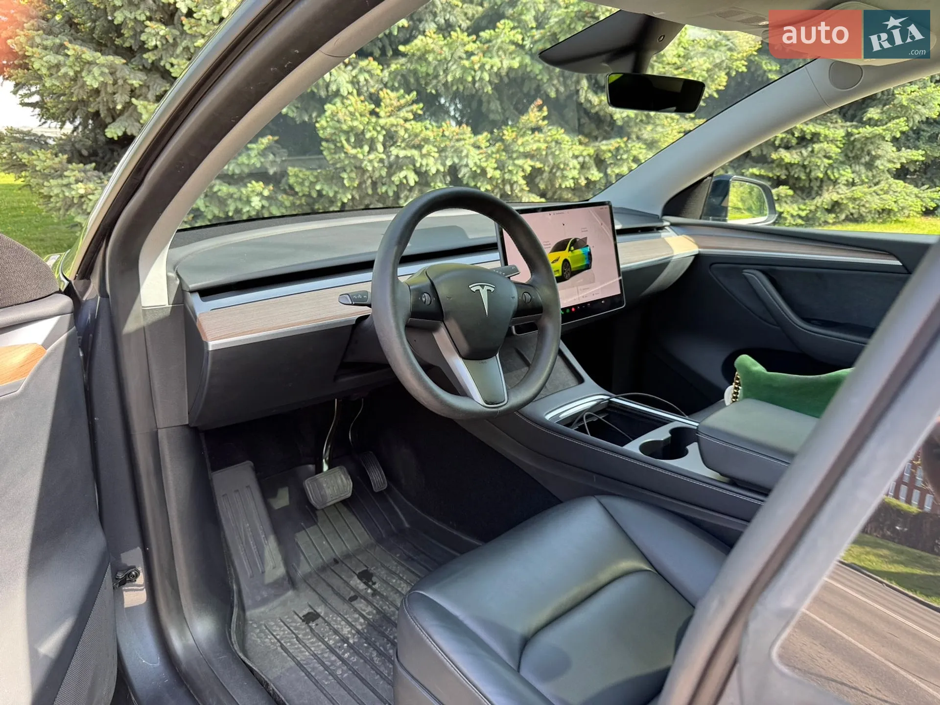 2023 Tesla Model Y - мініатюра 3