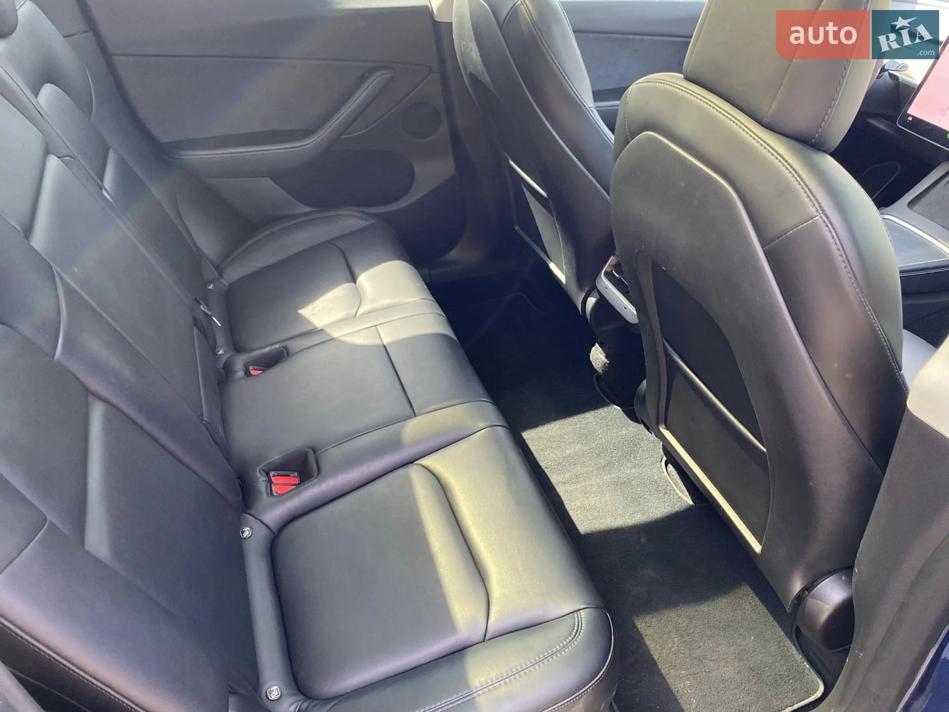 2022 Tesla Model Y - мініатюра 36