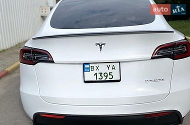 Внедорожник / Кроссовер Tesla Model Y 2021 в Тернополе