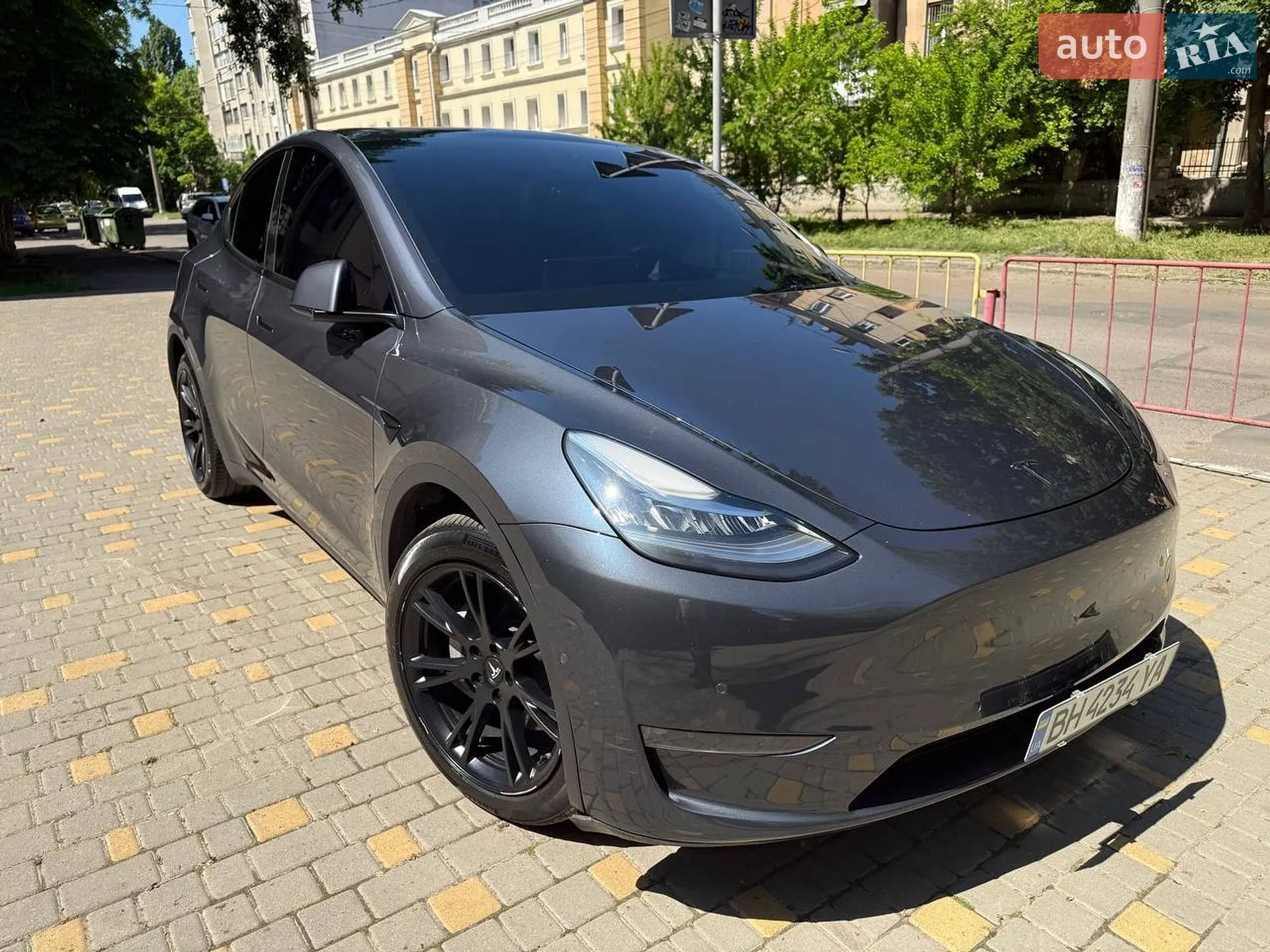 2021 Tesla Model Y - фото 1