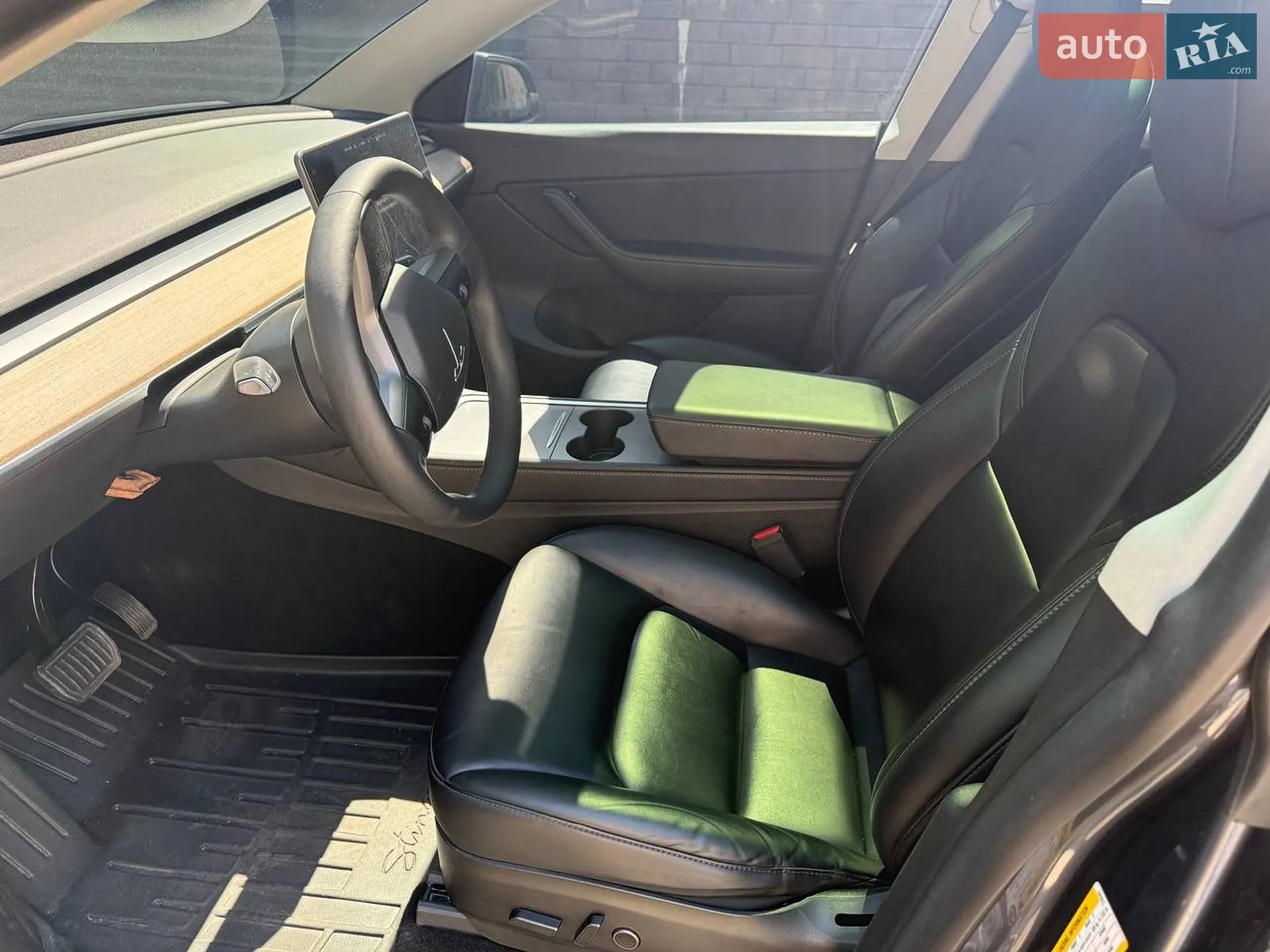 2021 Tesla Model Y - мініатюра 9