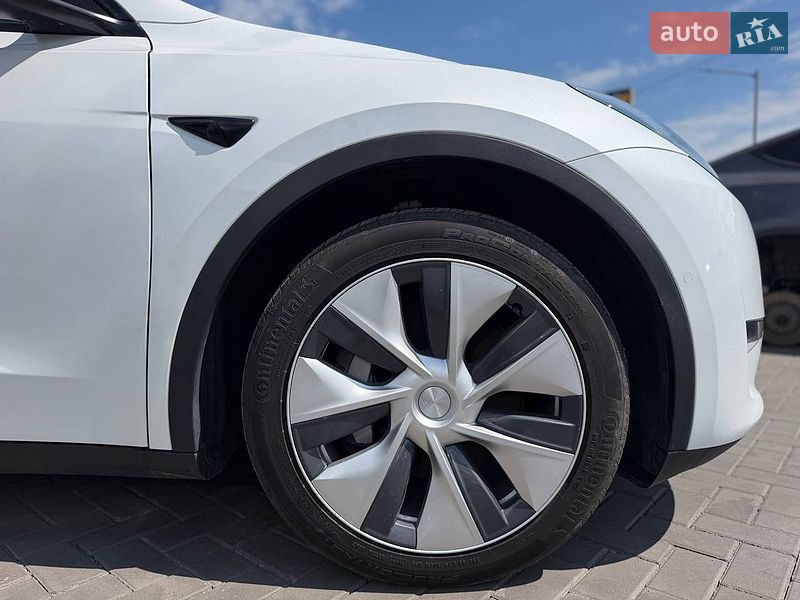 Позашляховик / Кросовер Tesla Model Y 2020 в Луцьку