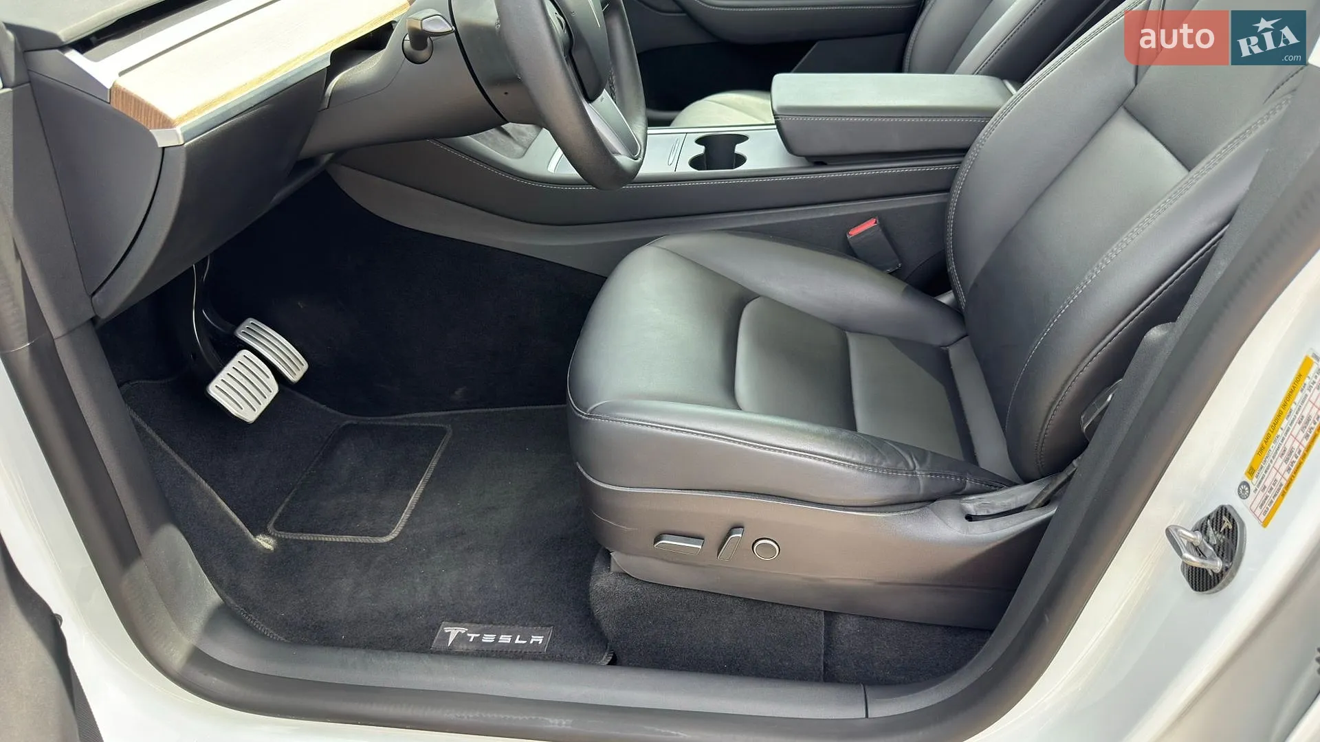 2022 Tesla Model Y - мініатюра 26