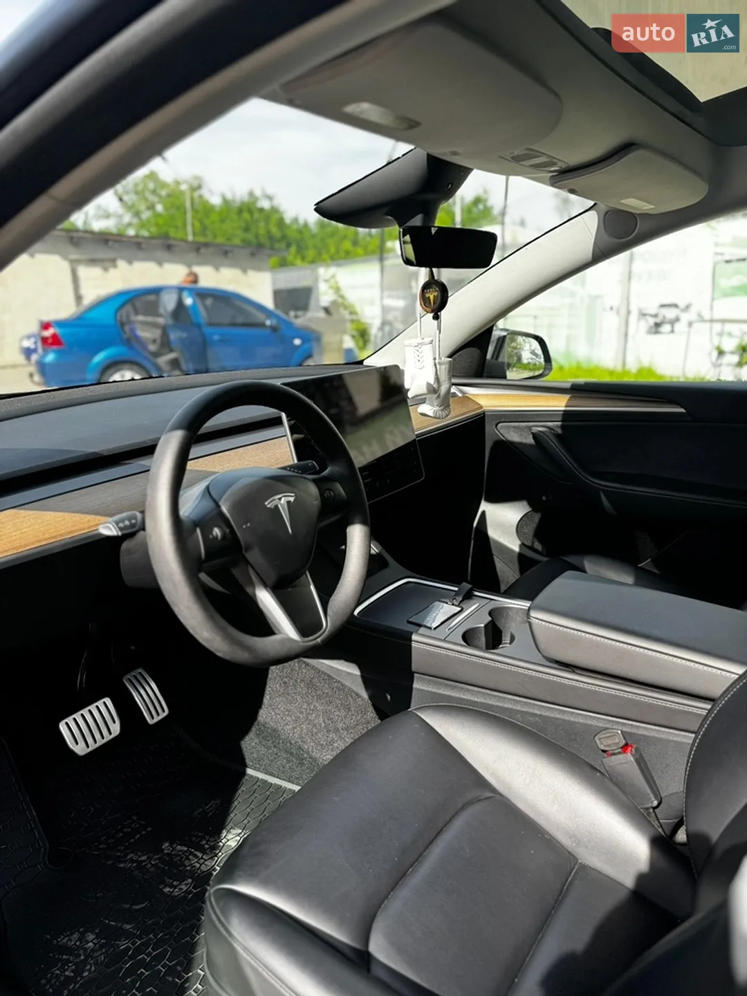 2023 Tesla Model Y - мініатюра 35