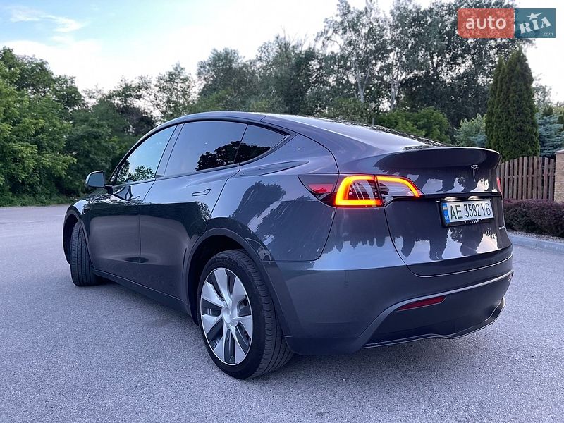 Внедорожник / Кроссовер Tesla Model Y 2023 в Днепре