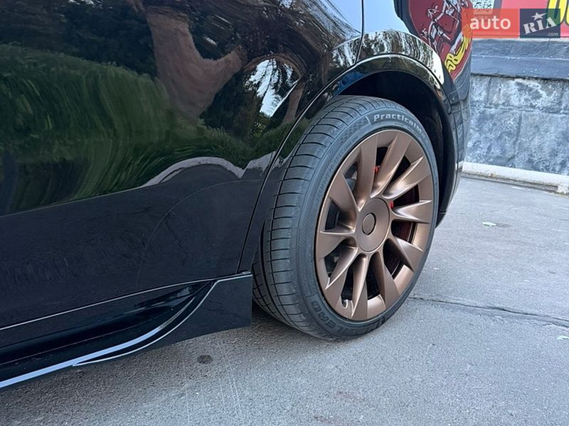 Внедорожник / Кроссовер Tesla Model Y 2023 в Великодолинском