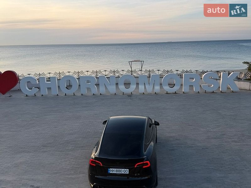 Внедорожник / Кроссовер Tesla Model Y 2023 в Великодолинском
