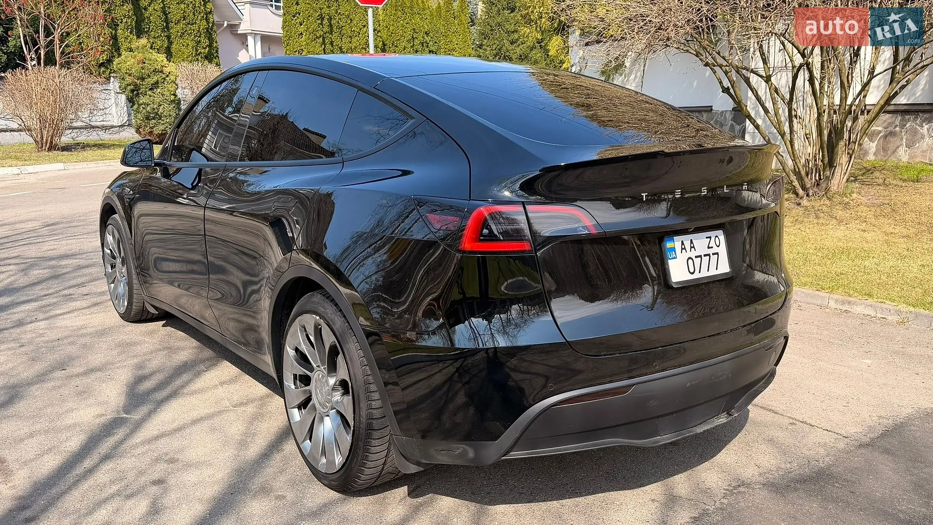 2020 Tesla Model Y - мініатюра 11