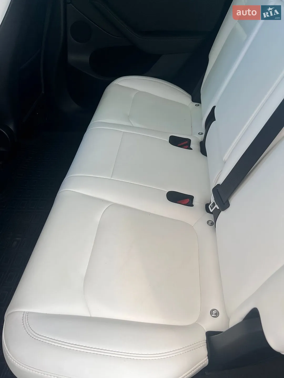 2024 Tesla Model Y - мініатюра 13