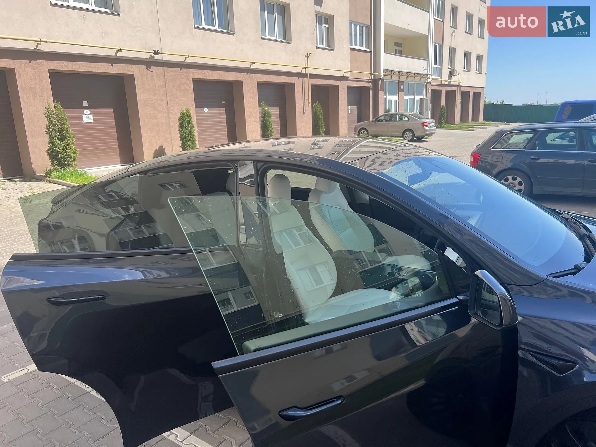 2024 Tesla Model Y - мініатюра 21