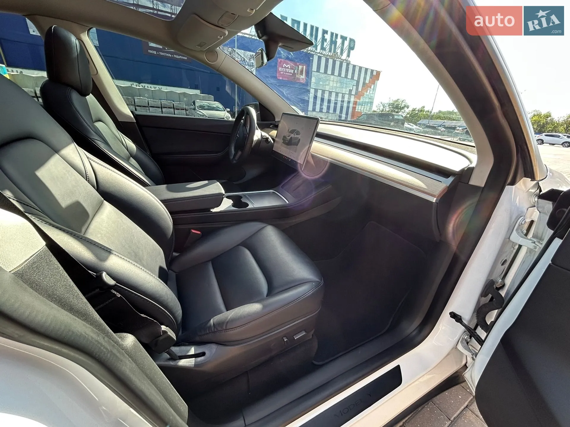 2022 Tesla Model Y - мініатюра 11