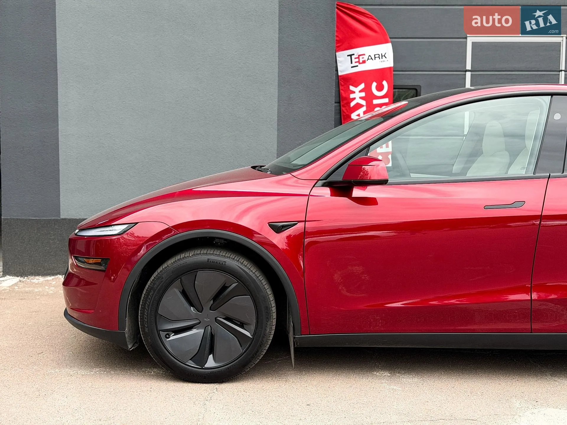 2025 Tesla Model Y - мініатюра 5