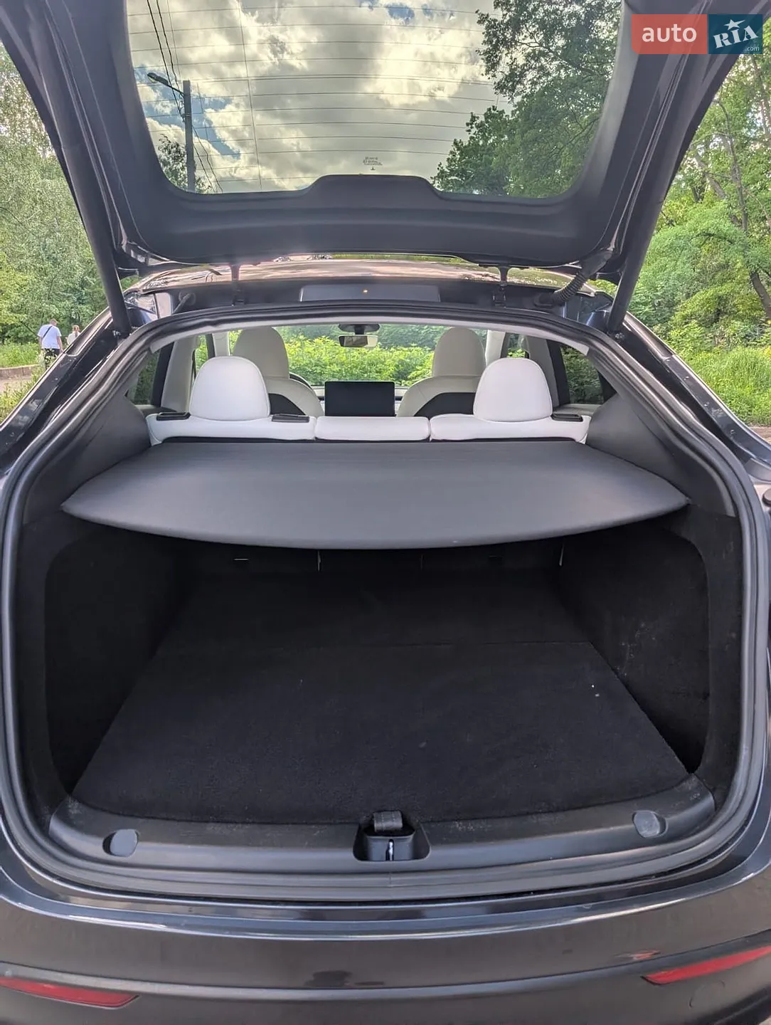 2024 Tesla Model Y - мініатюра 20