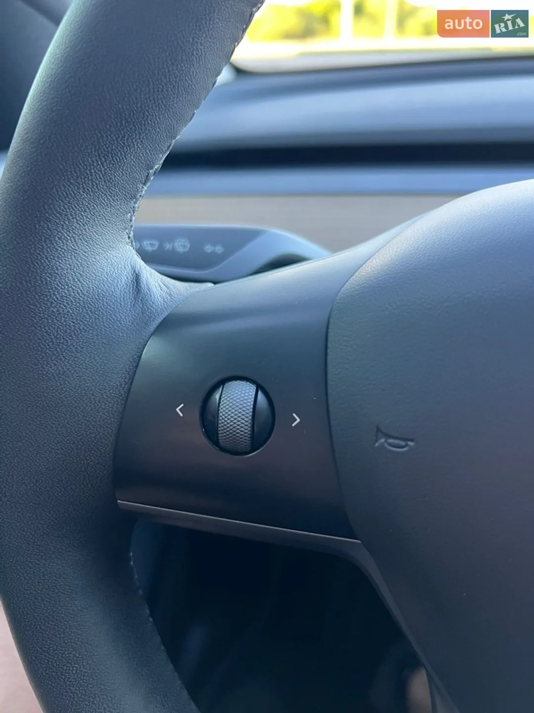 2023 Tesla Model Y - мініатюра 30