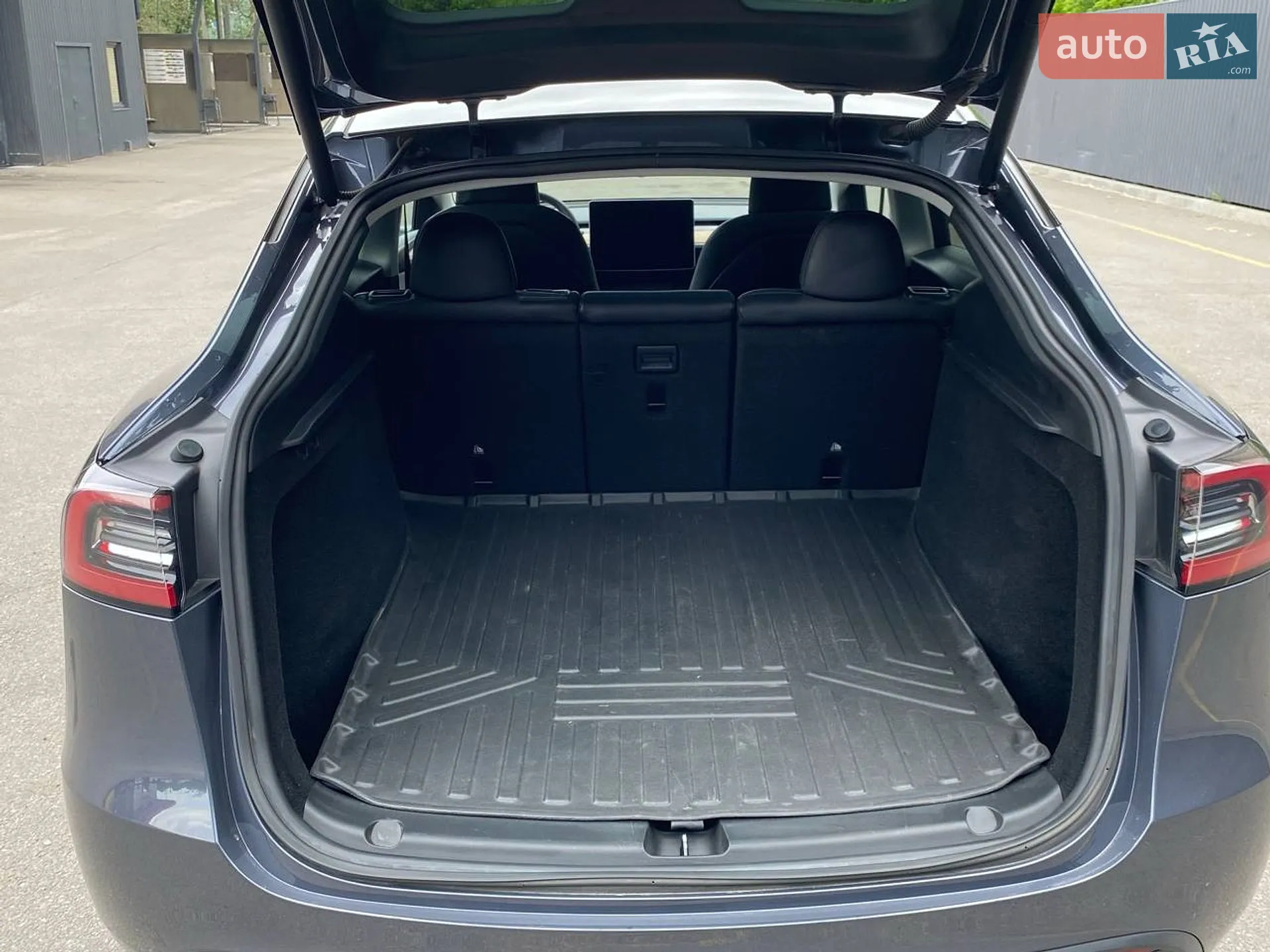 2023 Tesla Model Y - мініатюра 11