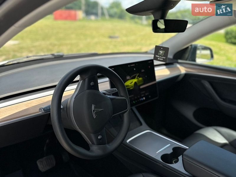Позашляховик / Кросовер Tesla Model Y 2023 в Чорткові