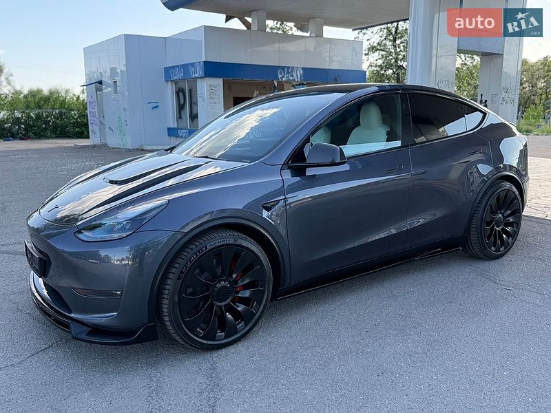 Внедорожник / Кроссовер Tesla Model Y 2023 в Днепре