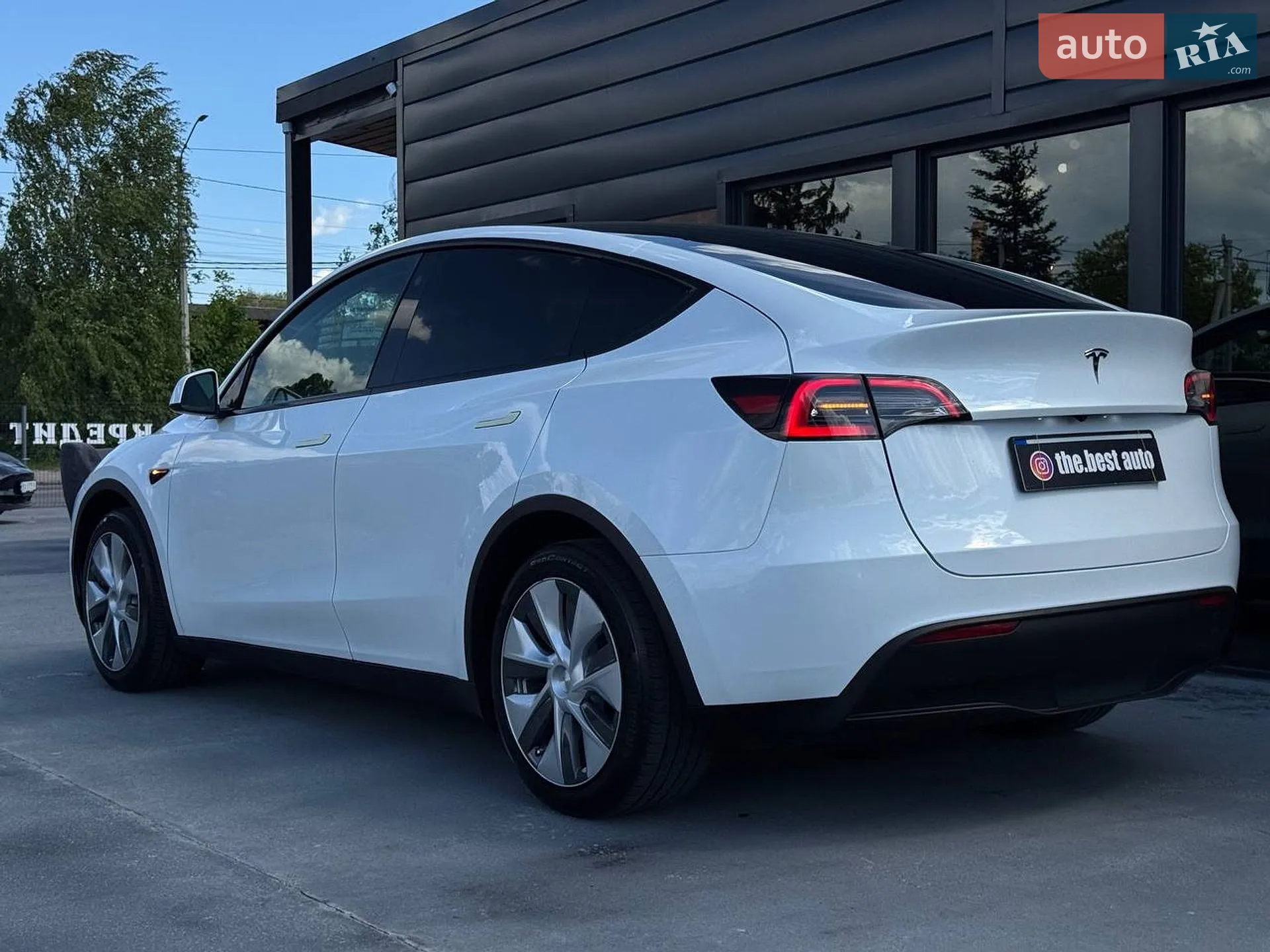 2023 Tesla Model Y - мініатюра 17