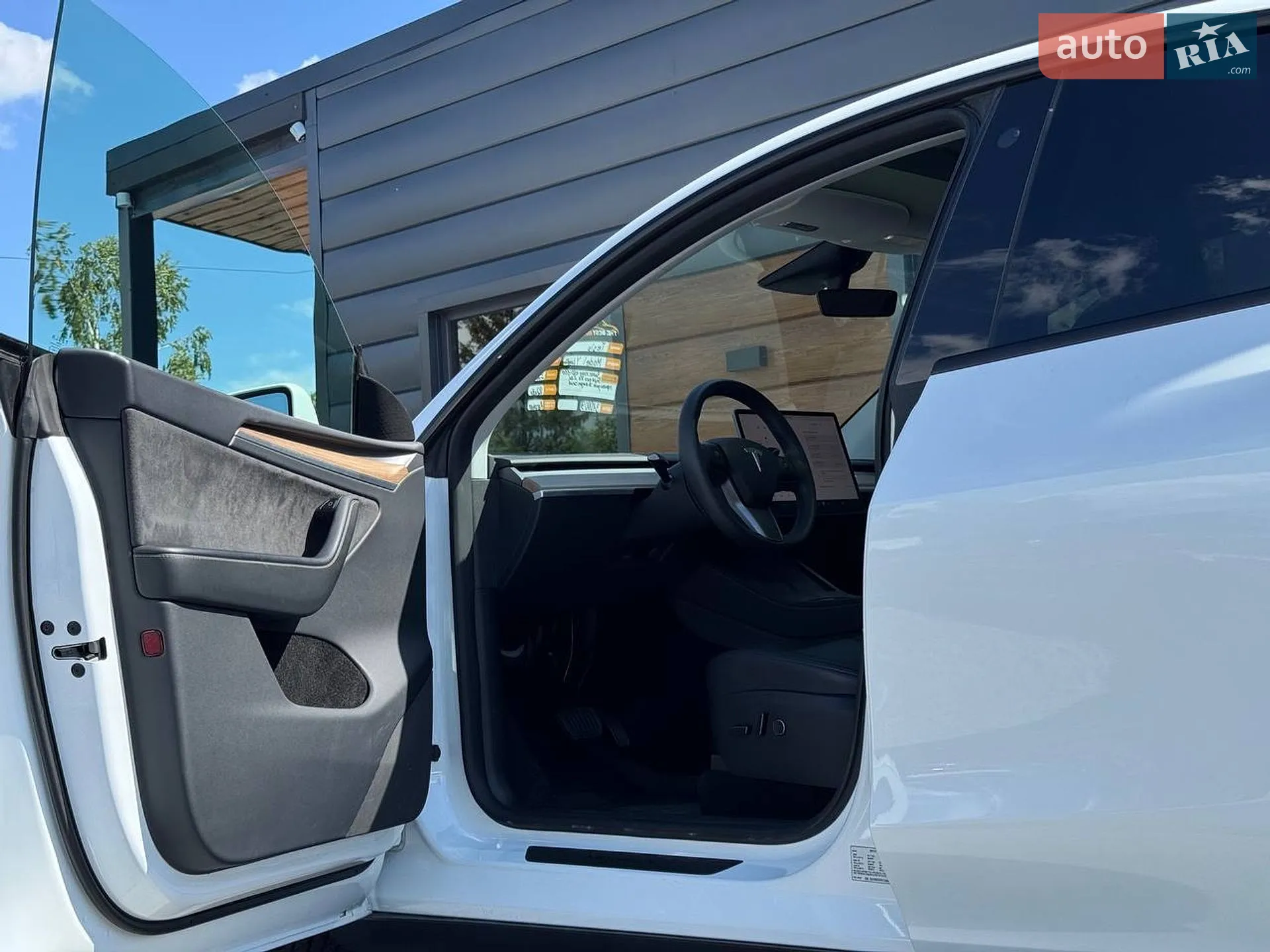 2023 Tesla Model Y - мініатюра 25