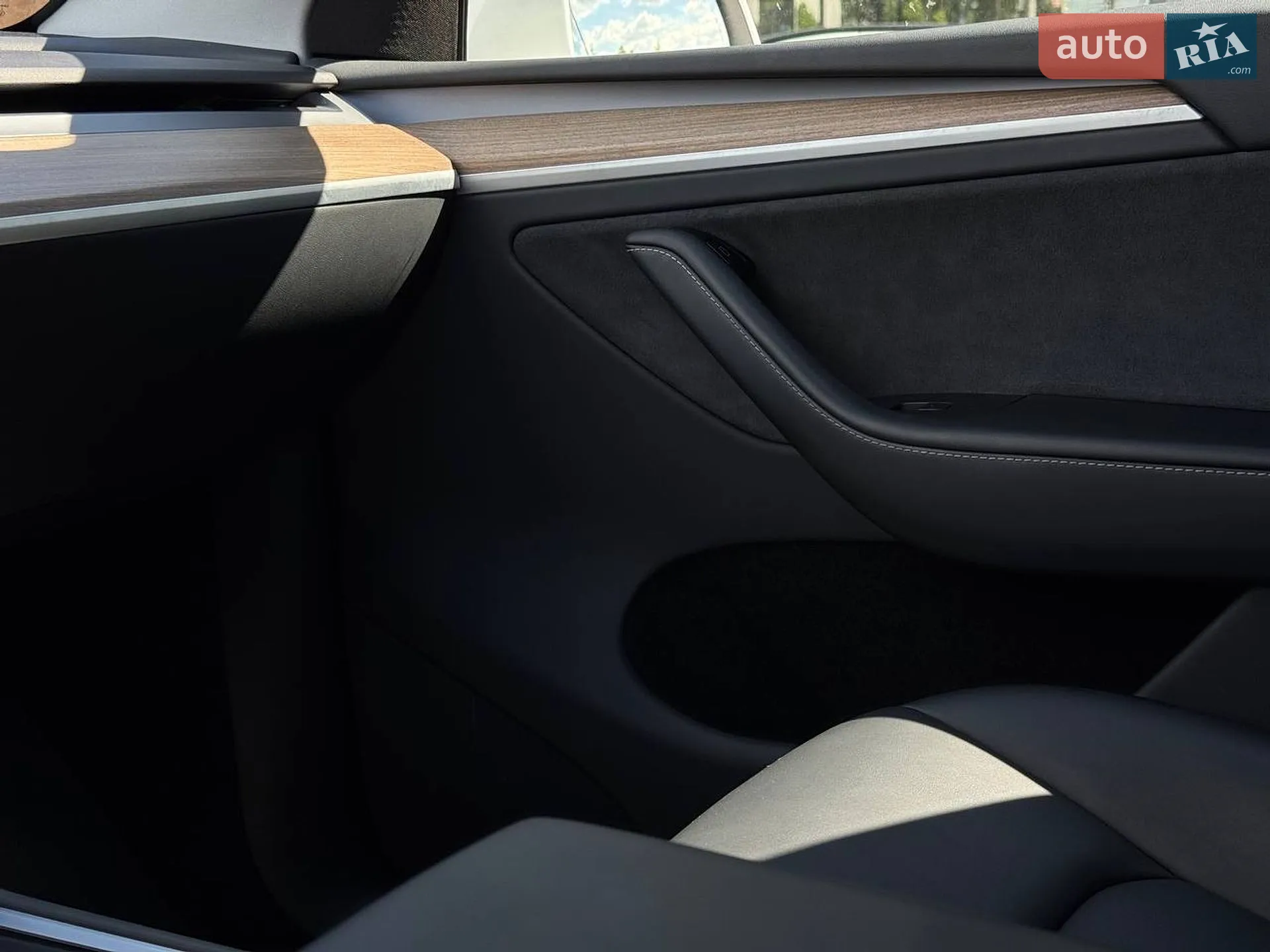 2023 Tesla Model Y - мініатюра 40