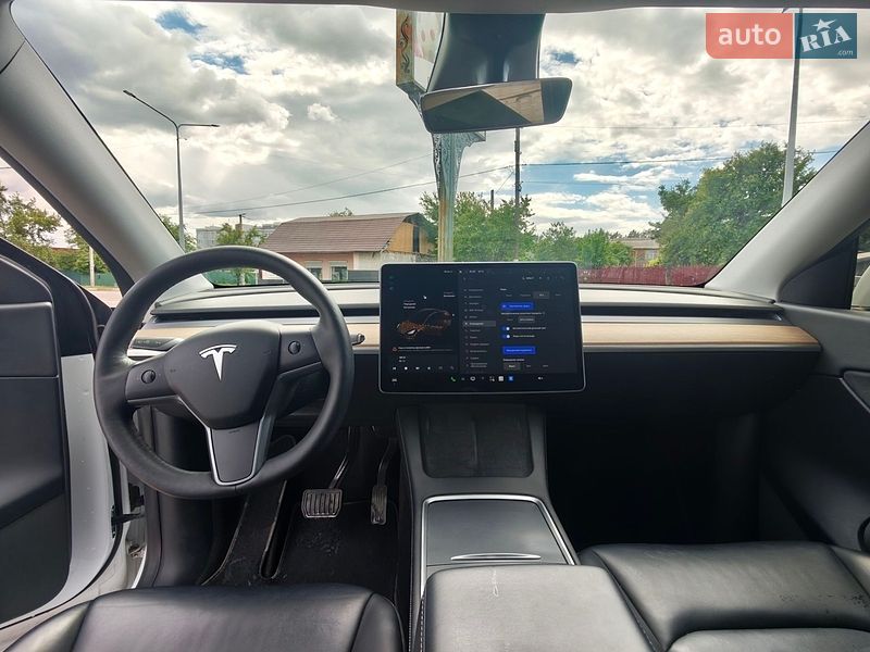 Позашляховик / Кросовер Tesla Model Y 2021 в Ірпені