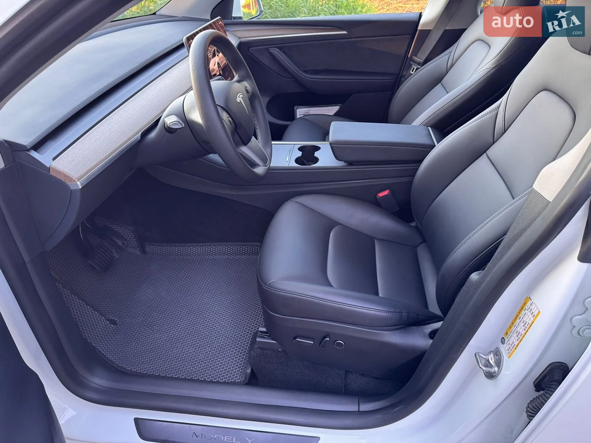 2023 Tesla Model Y - мініатюра 23