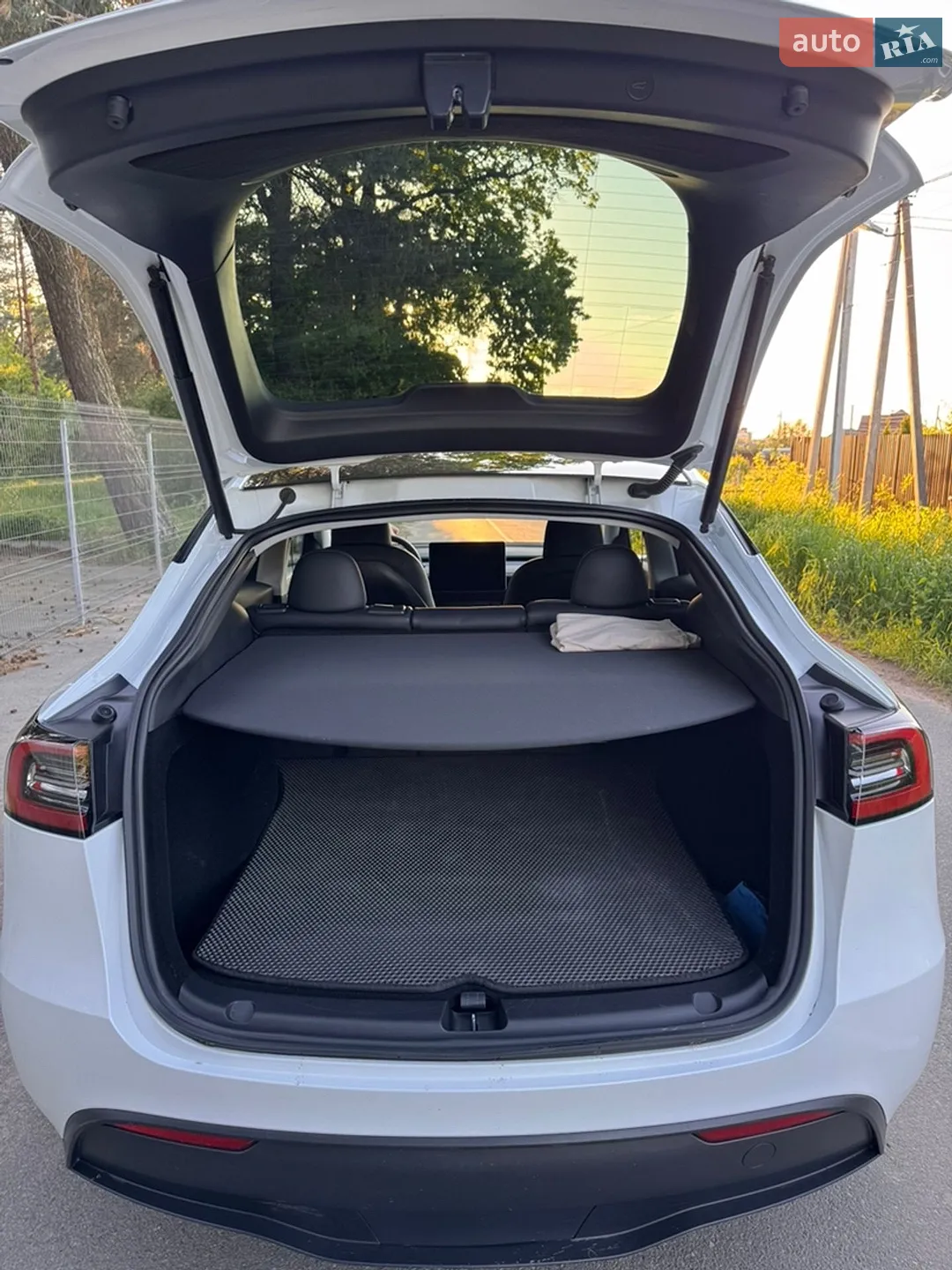 2023 Tesla Model Y - мініатюра 31