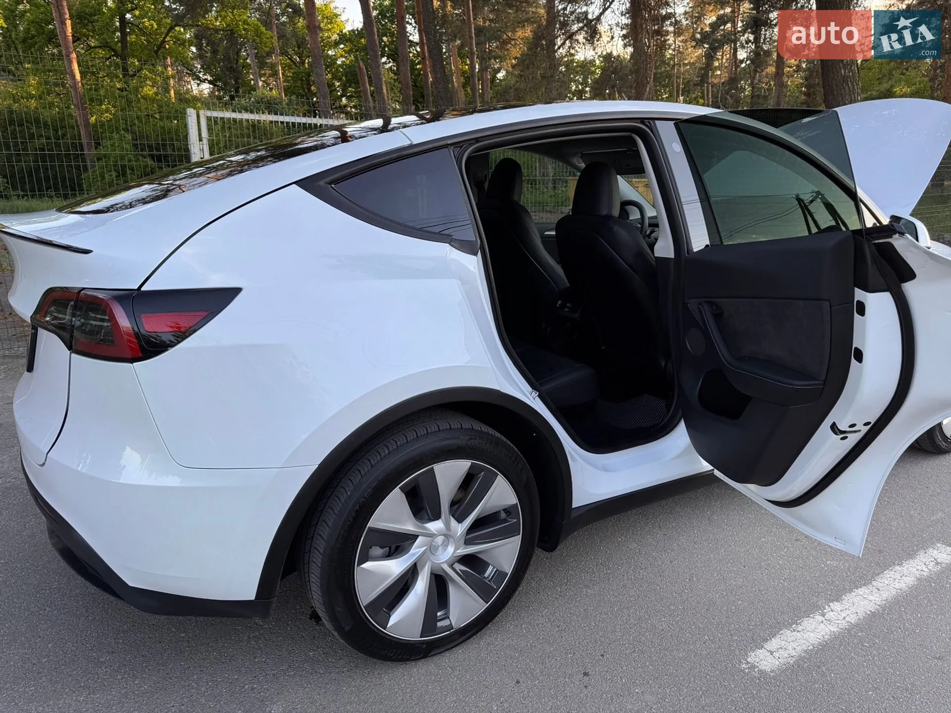 2023 Tesla Model Y - мініатюра 32