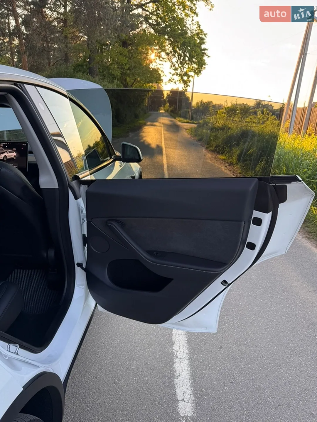 2023 Tesla Model Y - мініатюра 34