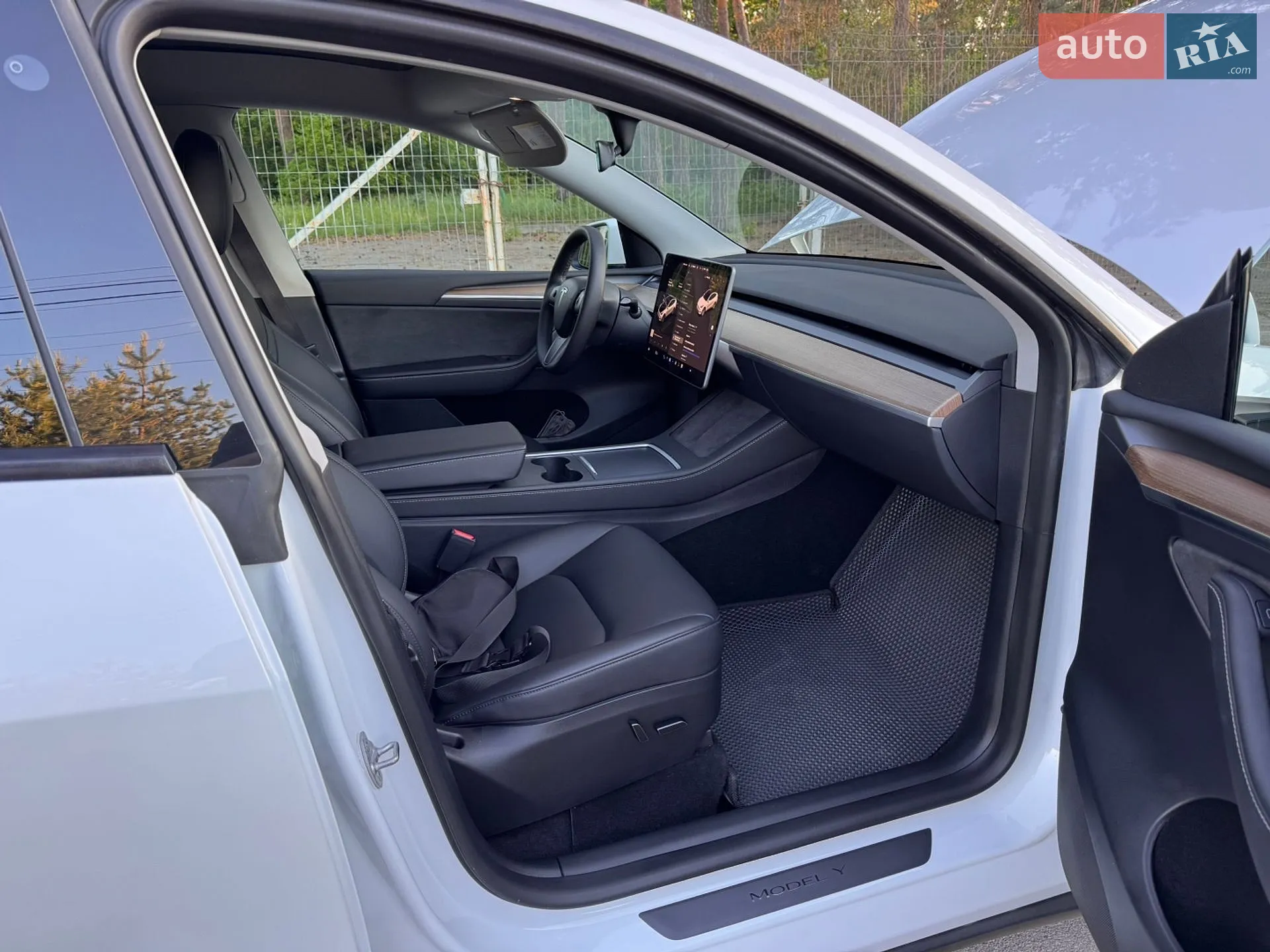 2023 Tesla Model Y - мініатюра 40