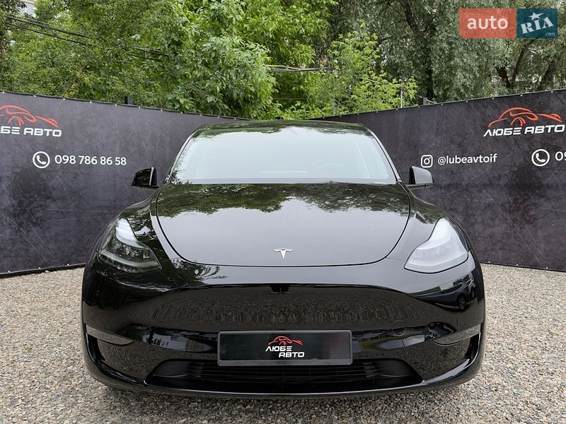 Внедорожник / Кроссовер Tesla Model Y 2023 в Ивано-Франковске