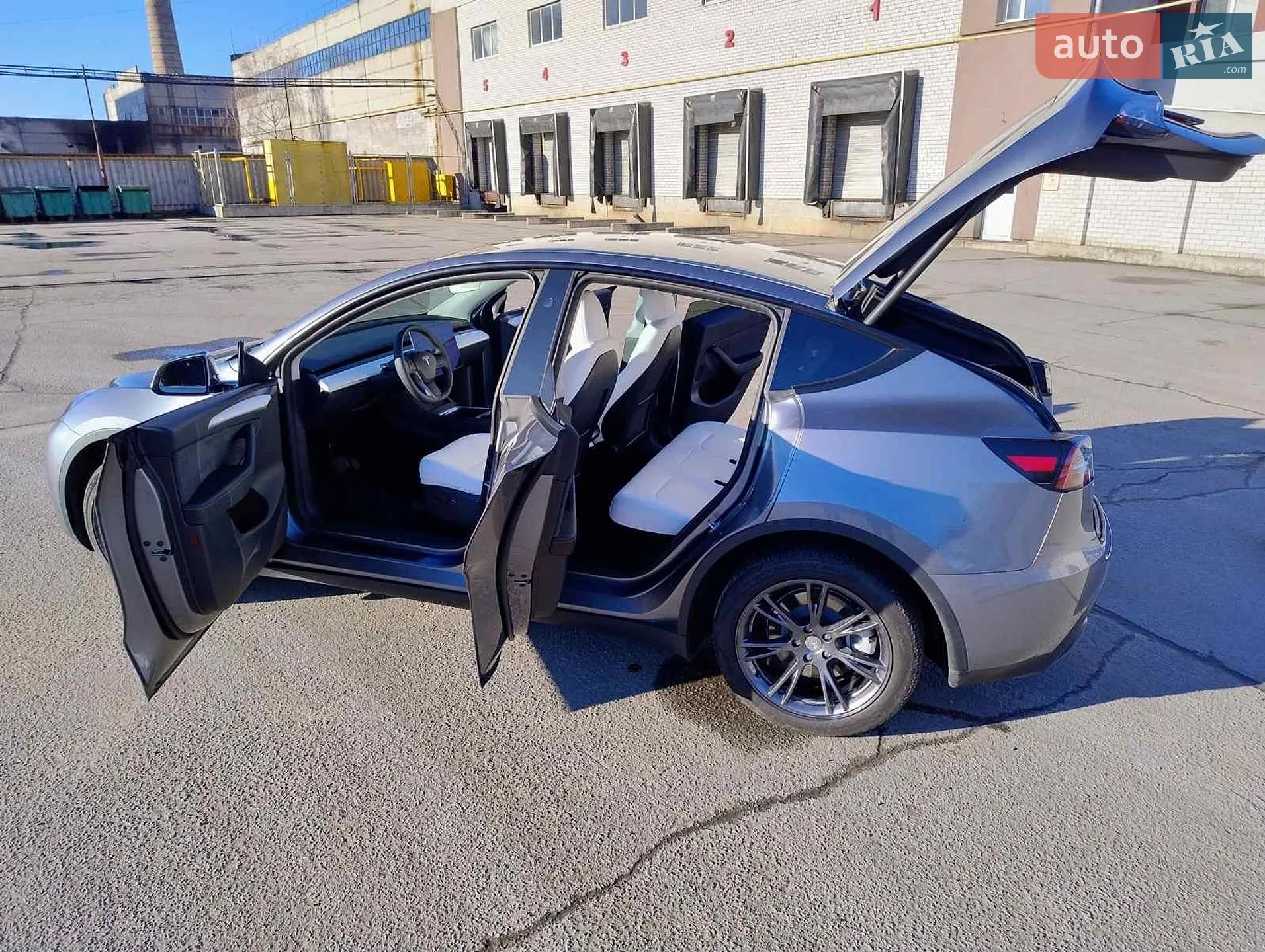 2024 Tesla Model Y - мініатюра 14