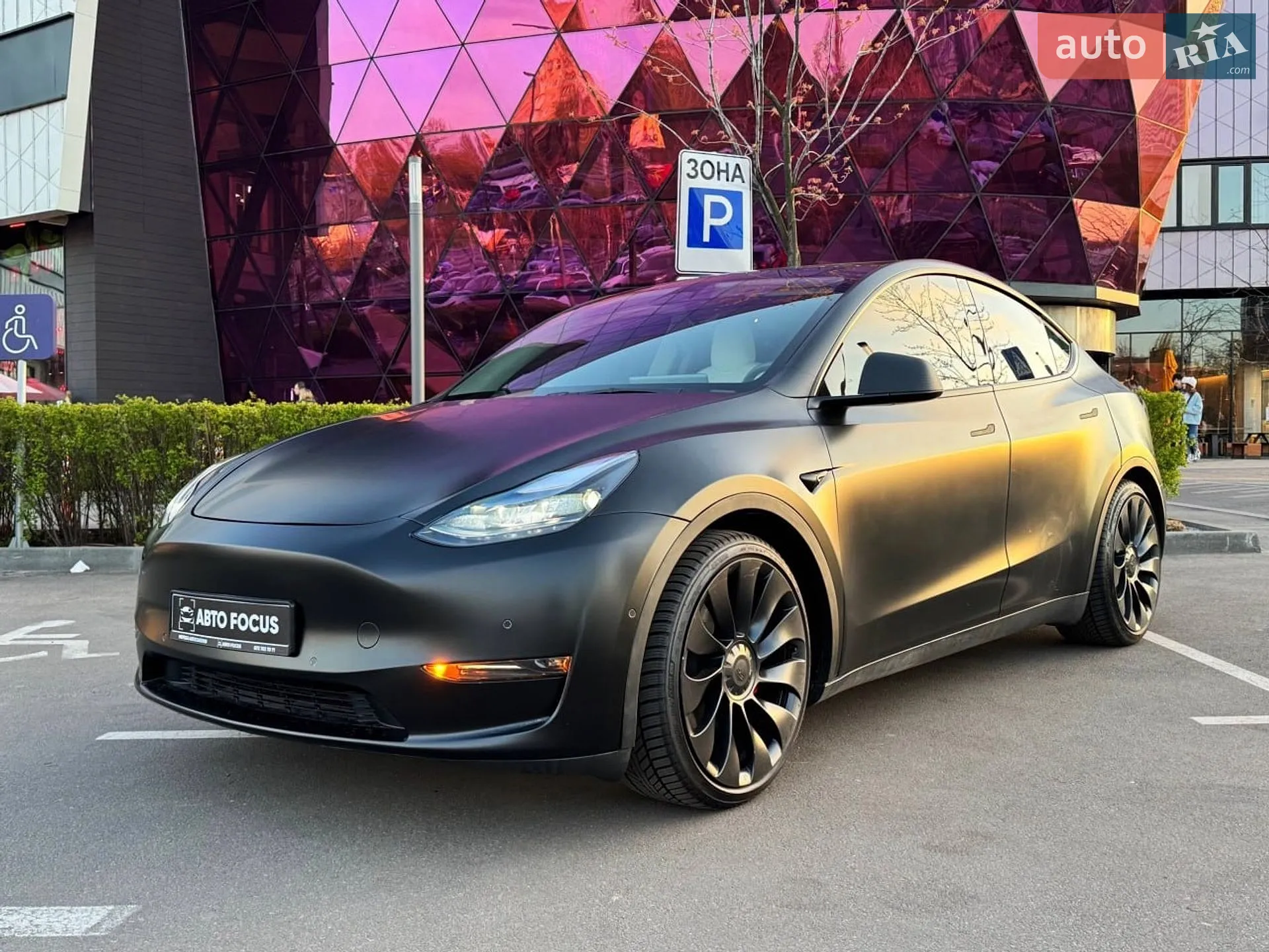 2022 Tesla Model Y - мініатюра 4