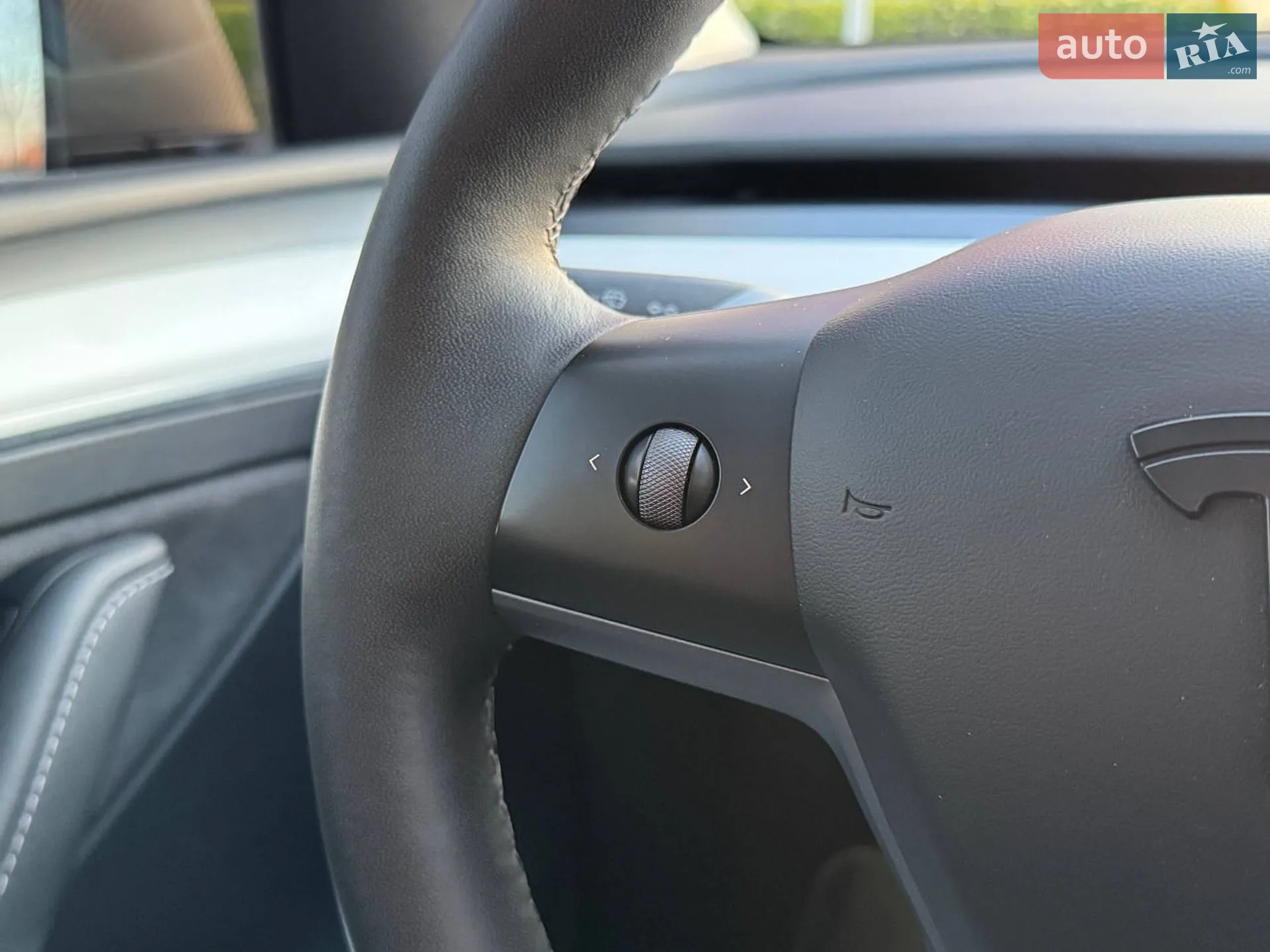 2022 Tesla Model Y - мініатюра 22