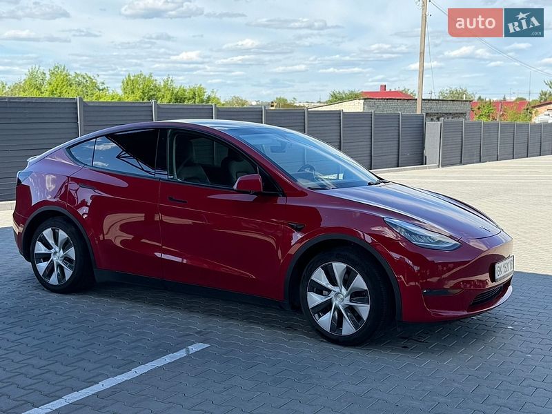Позашляховик / Кросовер Tesla Model Y 2022 в Дубні