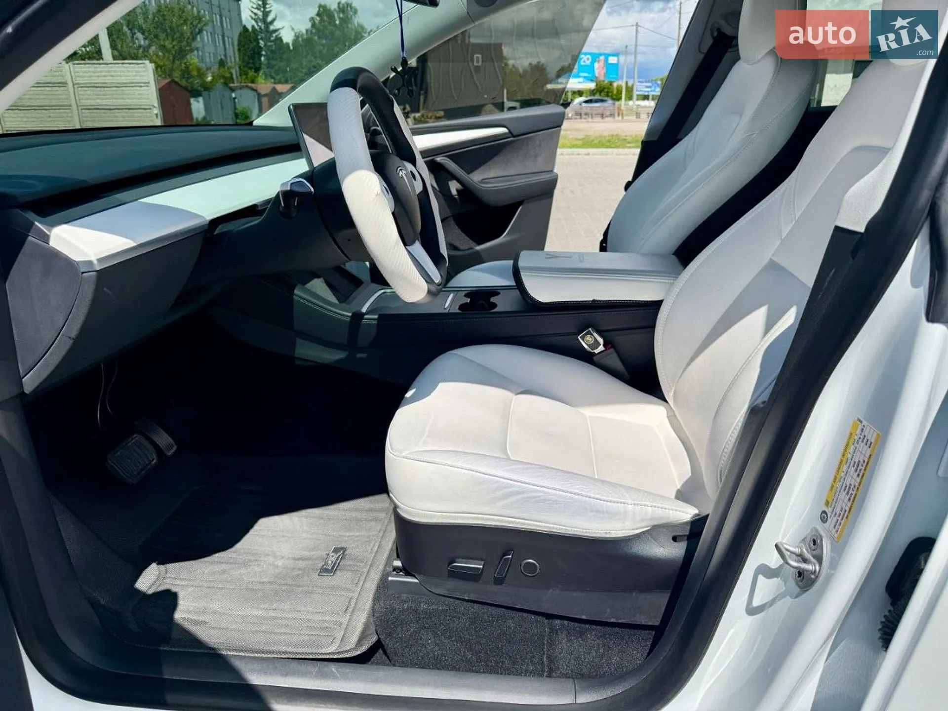 2022 Tesla Model Y - мініатюра 35