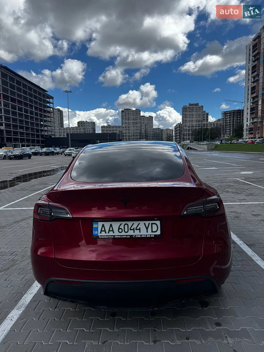 2024 Tesla Model Y - мініатюра 4