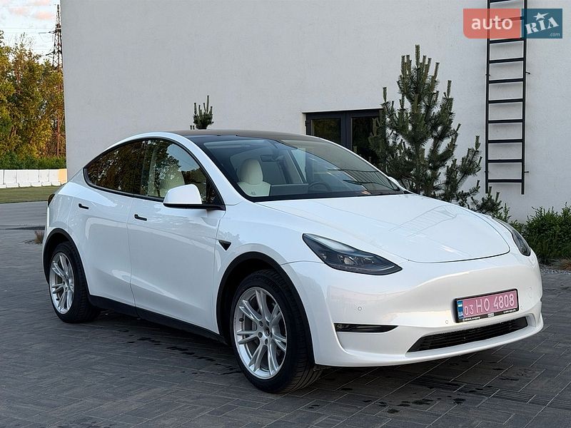 Позашляховик / Кросовер Tesla Model Y 2021 в Луцьку