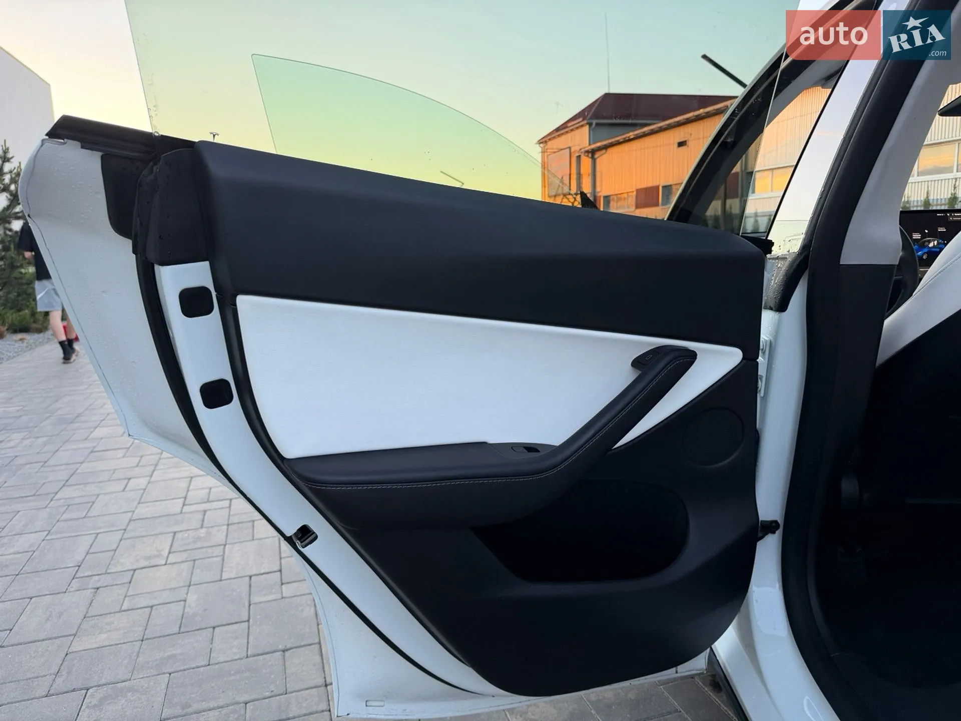 2021 Tesla Model Y - мініатюра 19