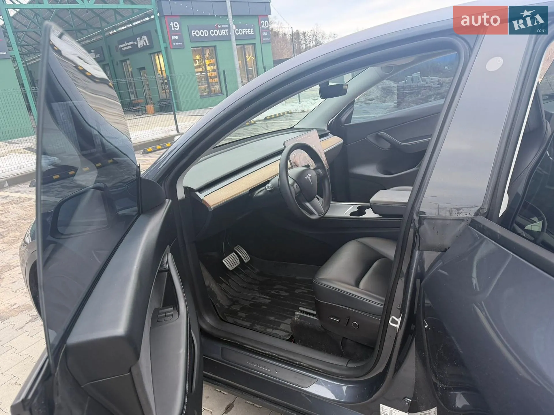 2022 Tesla Model Y - мініатюра 8