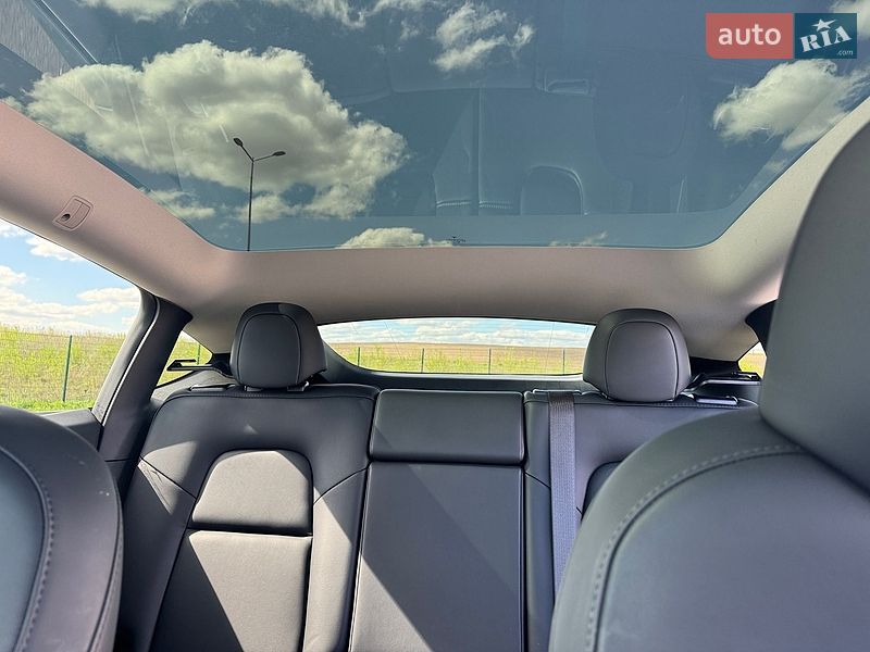 Позашляховик / Кросовер Tesla Model Y 2023 в Рівному фото 30 Позашляховик / Кросовер Tesla Model Y 2023 в Рівному