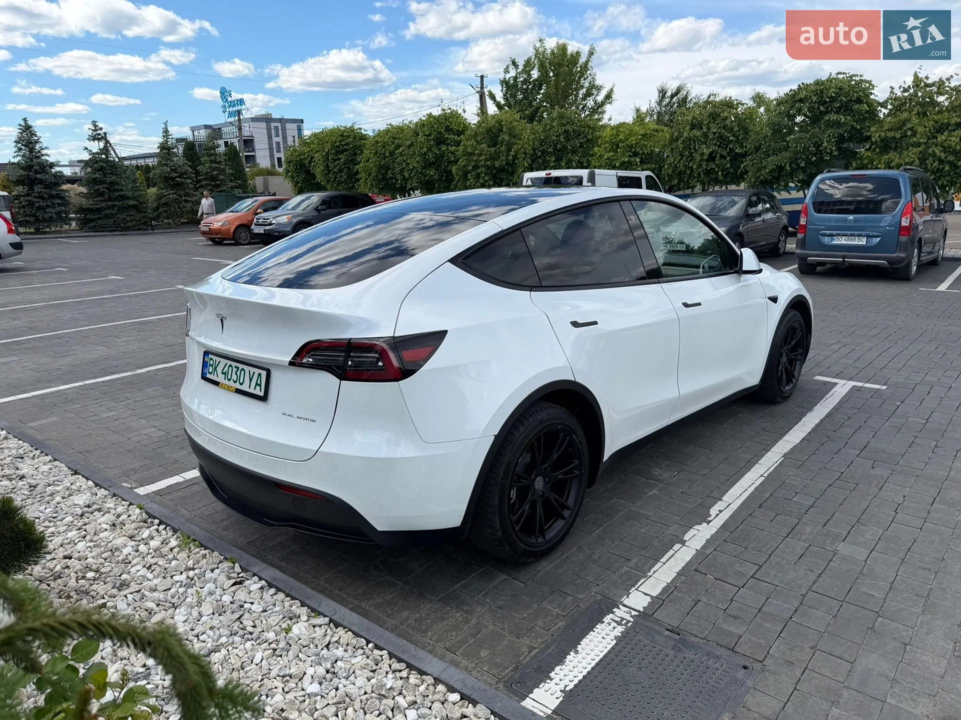 2023 Tesla Model Y - мініатюра 9