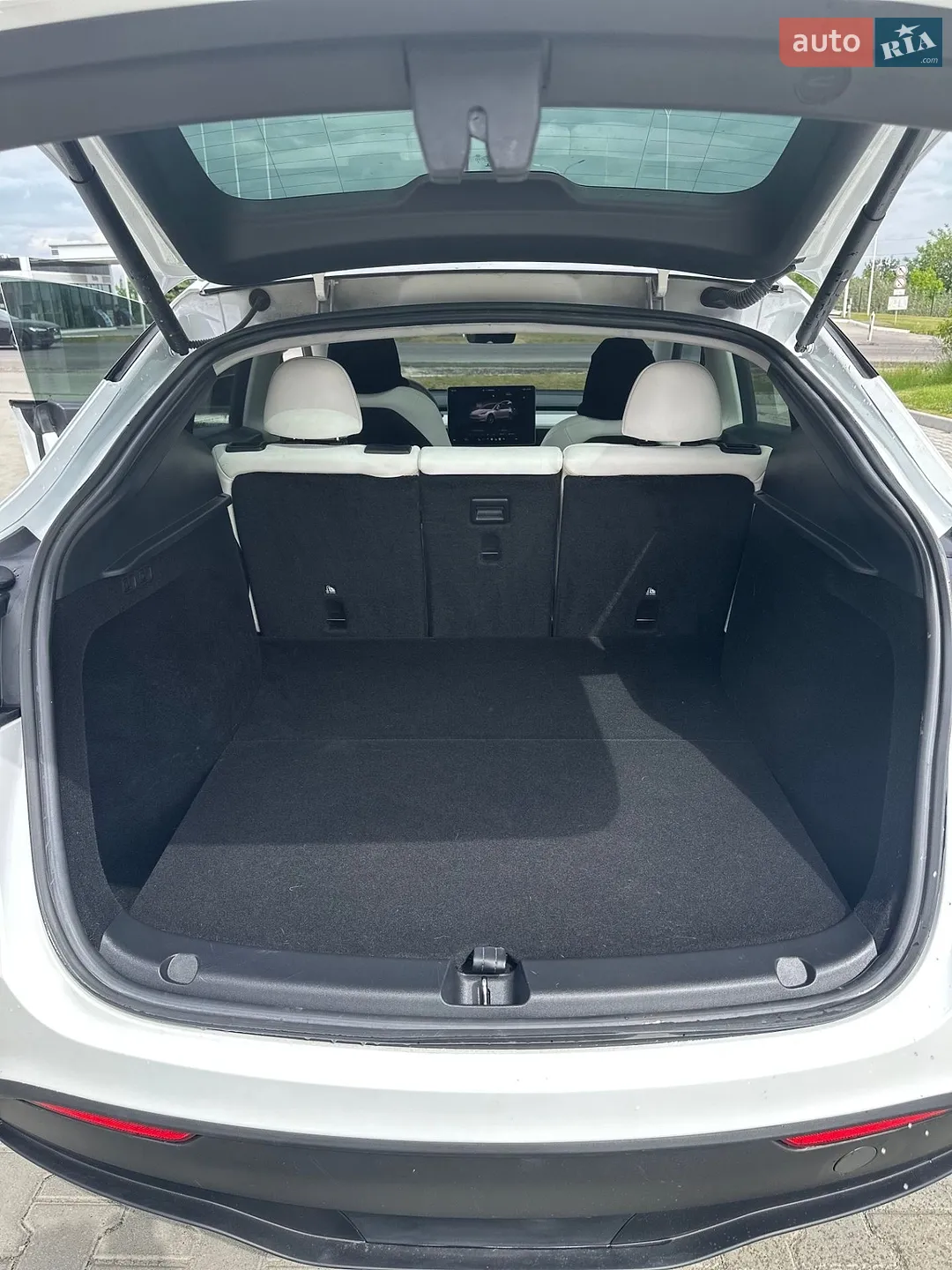 2023 Tesla Model Y - мініатюра 17