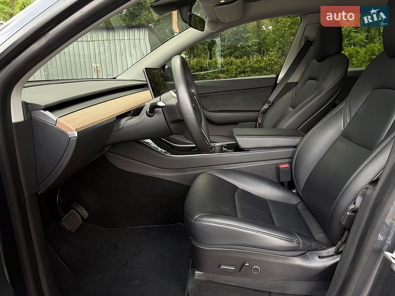 Внедорожник / Кроссовер Tesla Model Y 2021 в Днепре
