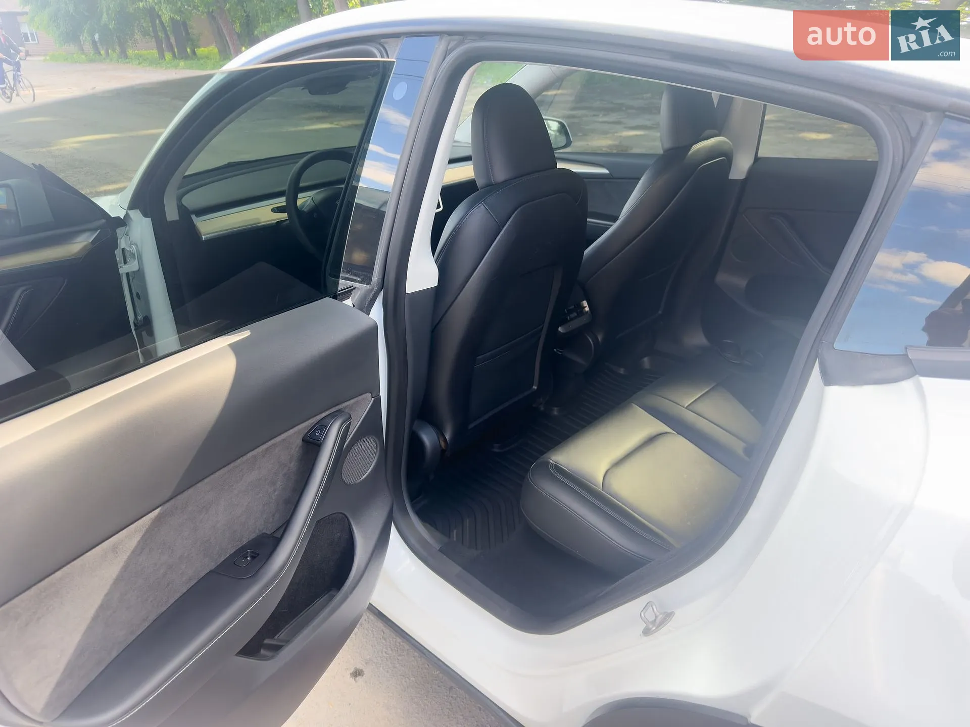 2023 Tesla Model Y - мініатюра 15