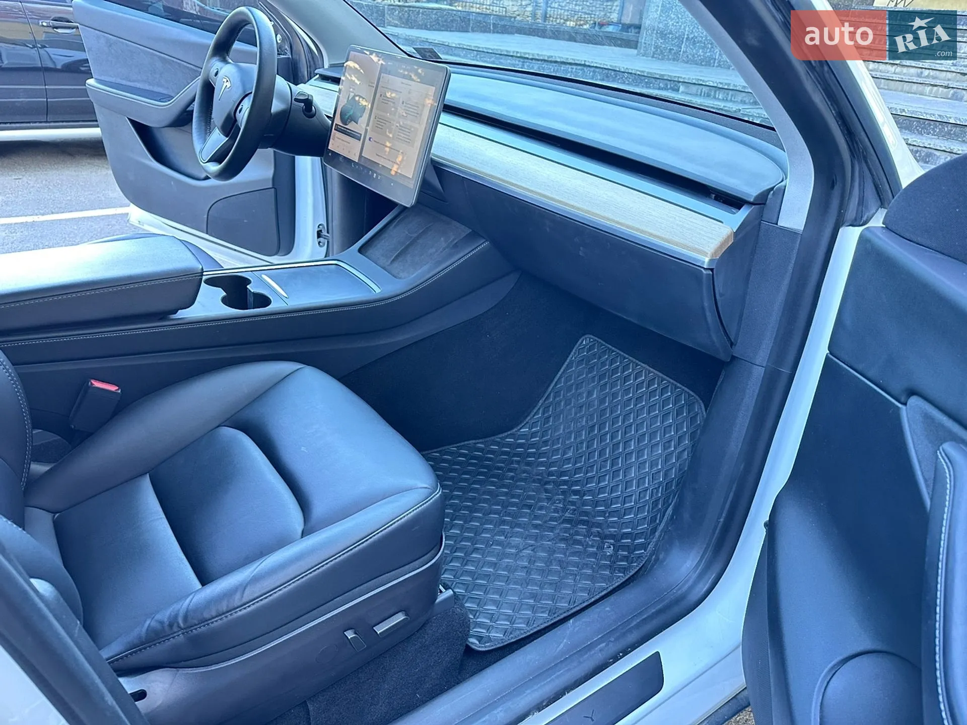2021 Tesla Model Y - мініатюра 11