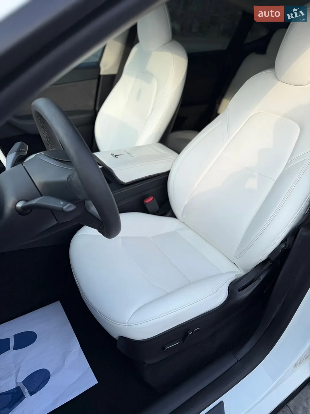 2022 Tesla Model Y - мініатюра 11