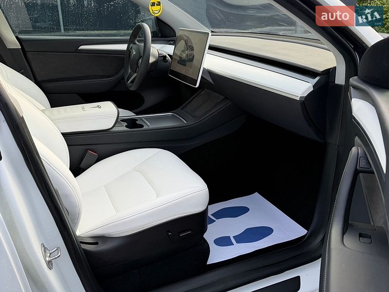 Внедорожник / Кроссовер Tesla Model Y 2022 в Самборе