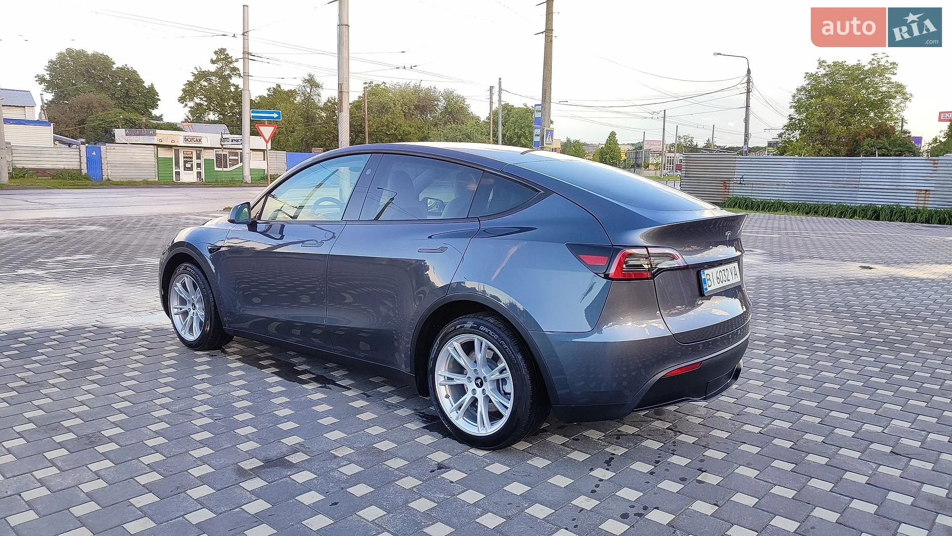 2023 Tesla Model Y - мініатюра 19