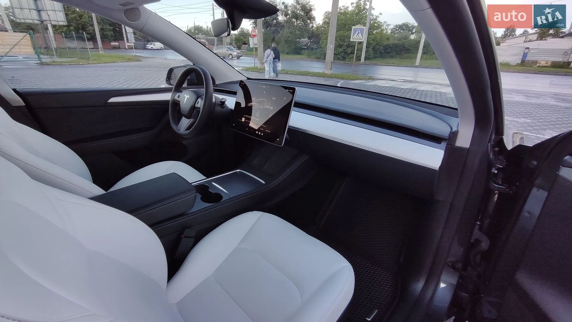2023 Tesla Model Y - мініатюра 28